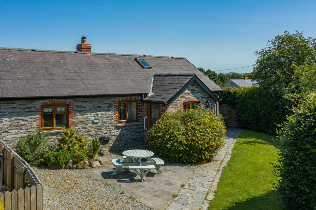 Croft Farm & Celtic Cottages Кардиган Экстерьер фото
